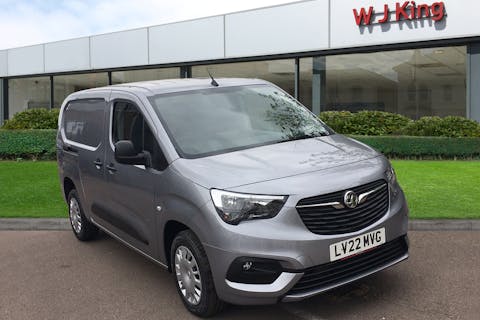 Silver Vauxhall Combo 1.5 L2h1 2300 Sportive 2022