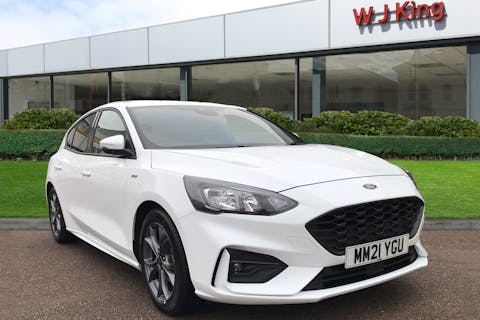 White Ford Focus 1.0 ST-Line Edition 2021