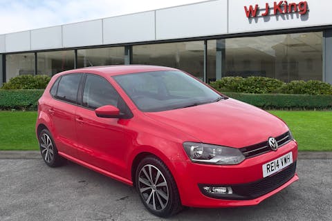 Red Volkswagen Polo 1.4 Match Edition 2014