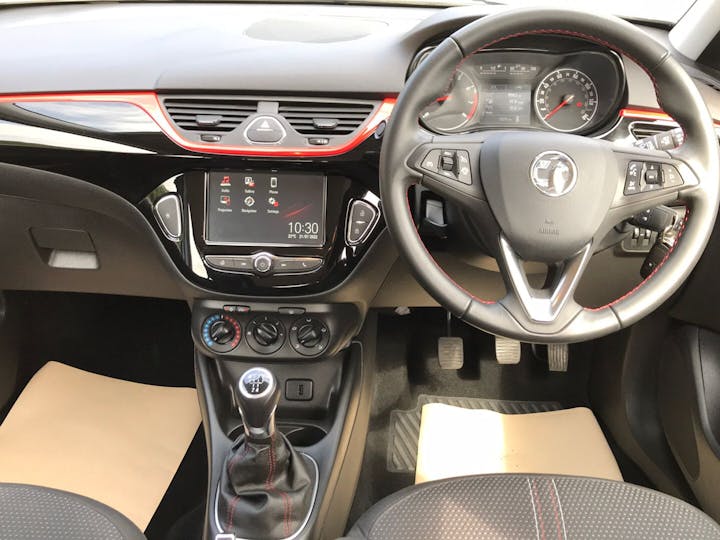 White Vauxhall Corsa 1.4 SRi Nav 2019