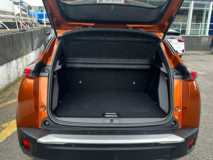 Orange Peugeot 2008 1.2 Puretech S/S Allure Premium 2021