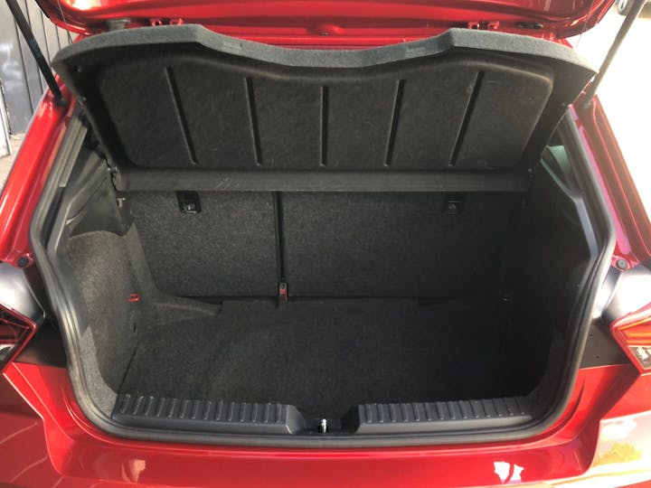 Red SEAT Ibiza 1.0 TSI Fr 2021