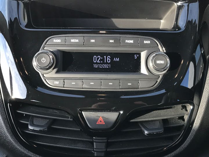  Vauxhall Viva 1.0 Rocks 2019