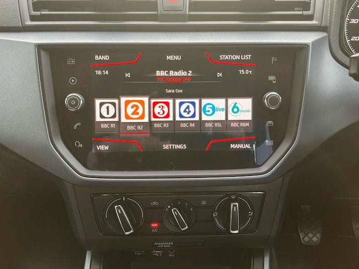 Red SEAT Arona 1.0 TSI SE Technology 2020