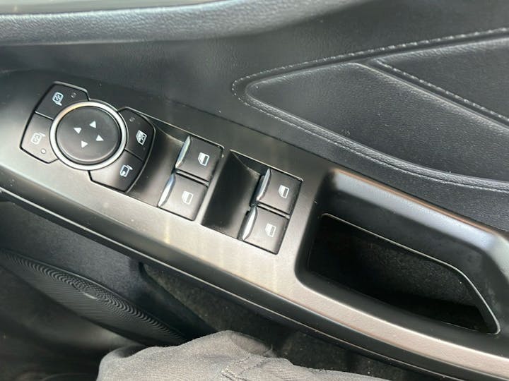 Grey Ford Focus 1.0 Titanium 2019