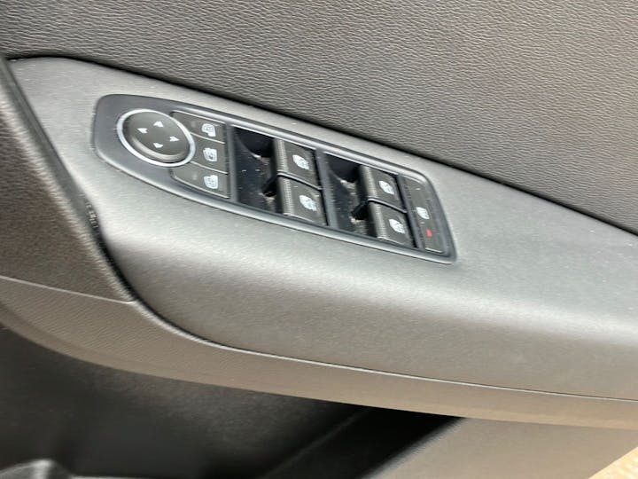 Grey Renault Captur 1.3 Iconic Tce Edc 2020