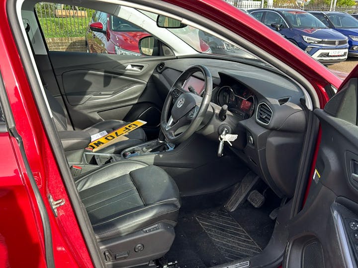 Red Vauxhall Grandland X 1.2 Elite Nav 2020