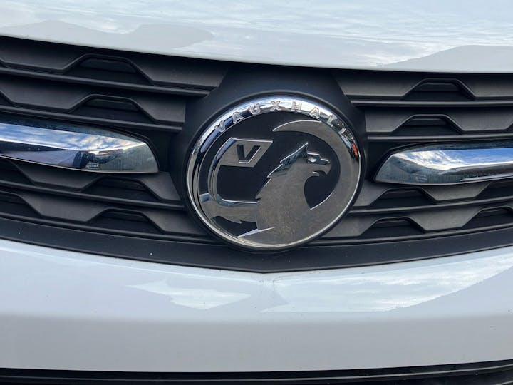 White Vauxhall Vivaro 1.5 L2h1 2900 Dynamic S/S 2021