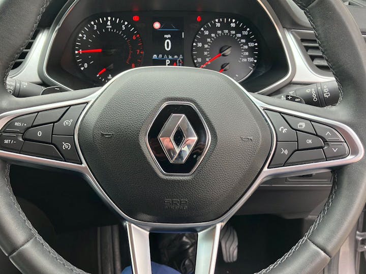 Grey Renault Captur 1.3 Iconic Tce Edc 2020