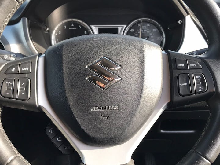Black Suzuki Vitara 1.6 Sz-t 2017