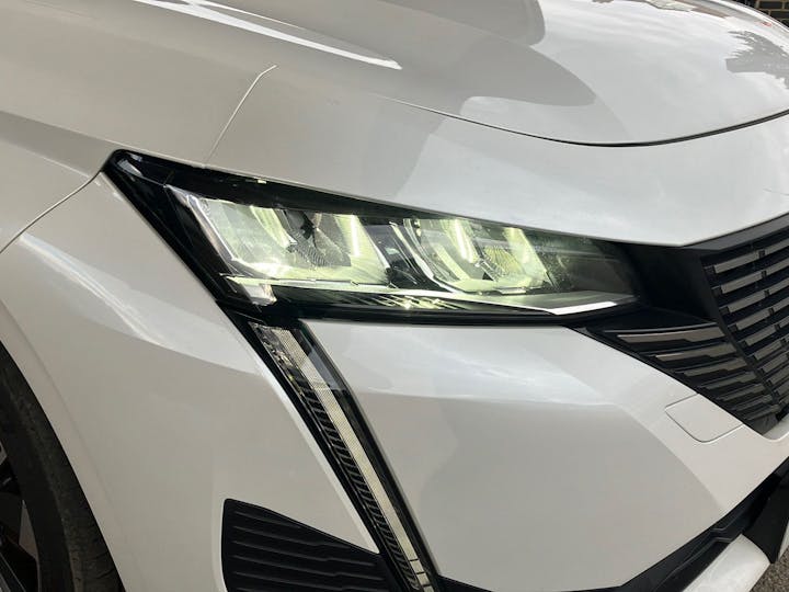 White Peugeot 308 1.6 Plug In Hybrid S/S Allure Premium 2022