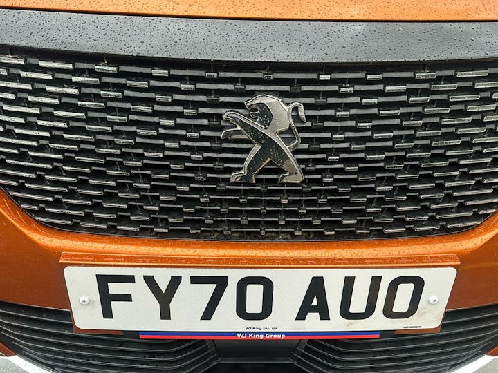 Orange Peugeot 2008 1.2 Puretech S/S Allure Premium 2021