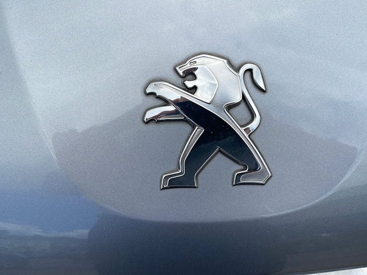 Grey Peugeot 2008 1.6 E-hdi Feline Mistral 2013