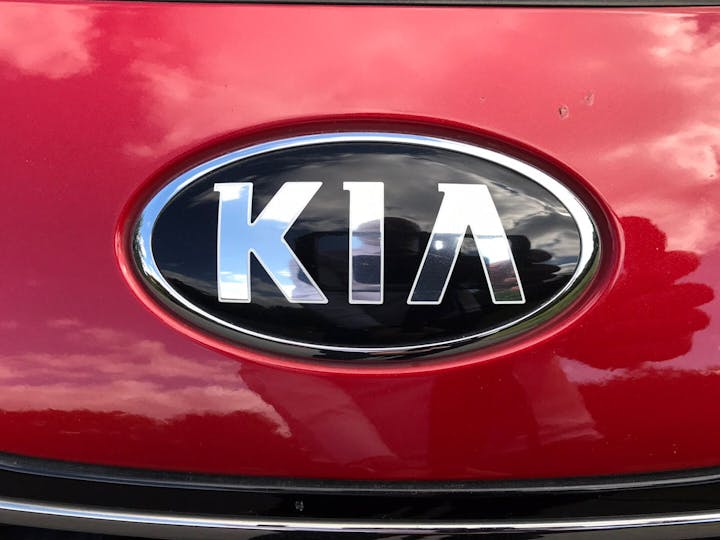 Red Kia Sportage 1.7 CRDi 4 Isg 2017