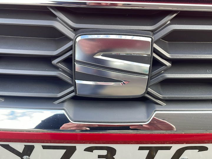 Red SEAT Ibiza 1.0 TSI Fr 2024