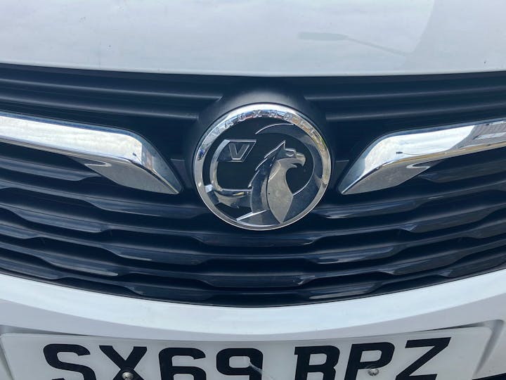 White Vauxhall Crossland X 1.2 Elite Nav 2020