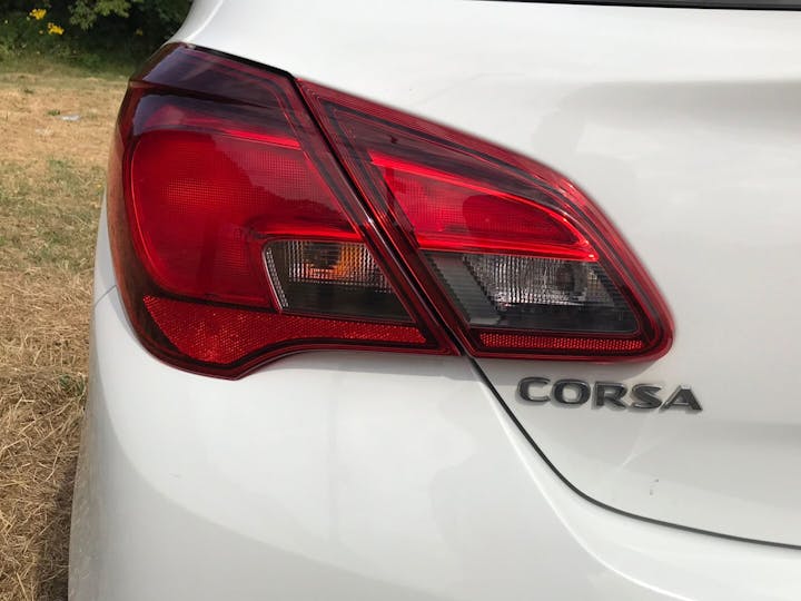 White Vauxhall Corsa 1.4 SRi Nav 2019