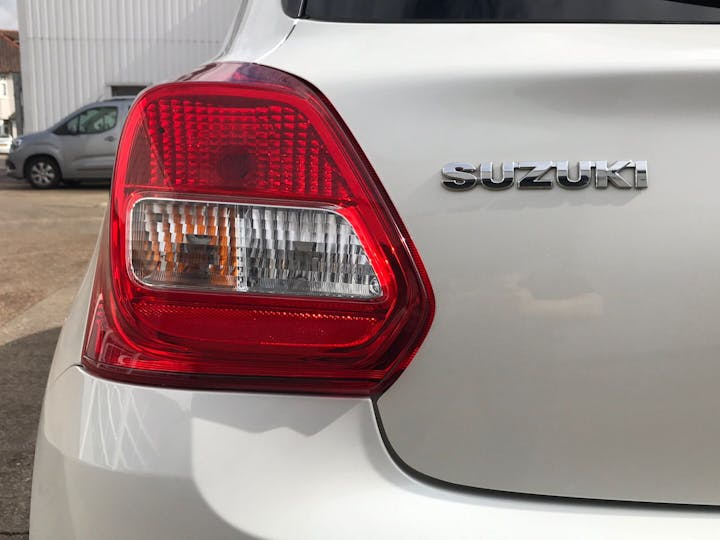 White Suzuki Swift 1.2 Sz3 Dualjet 2019