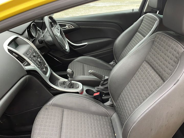 Yellow Vauxhall Astra Gtc 1.4 SRi S/S 2014