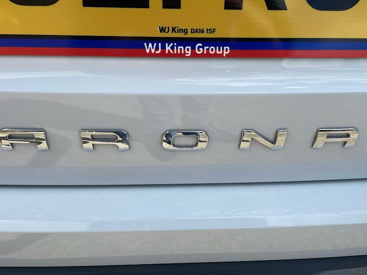 White SEAT Arona 1.0 Ecotsi SE Technology DSG 2021