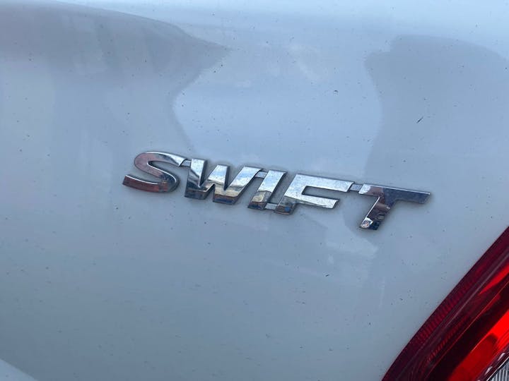 White Suzuki Swift 1.0 Sz-t Boosterjet 2018
