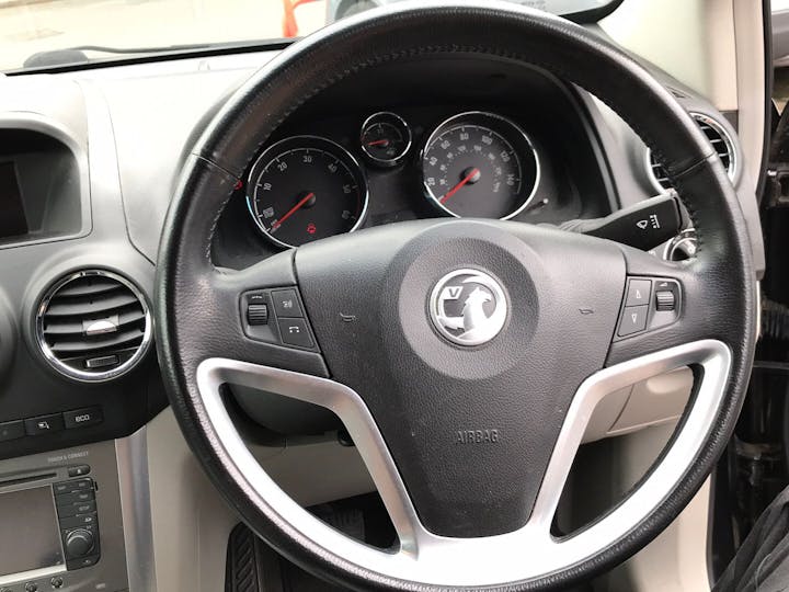 Black Vauxhall Antara 2.2 SE Nav CDTi 4wd S/S 2012