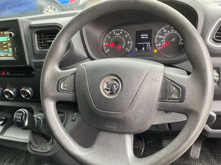 White Vauxhall Movano 2.3 L3h2 F3500 2020