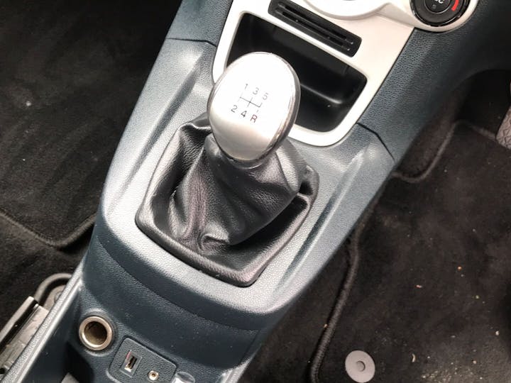 Black Ford Fiesta 1.4 Titanium TDCi 2012