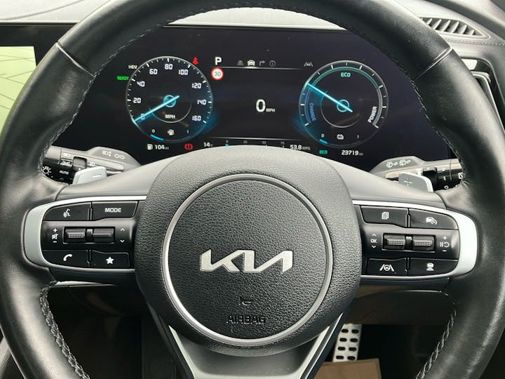 Black Kia Sportage 1.6 GT Line S Phev 2022
