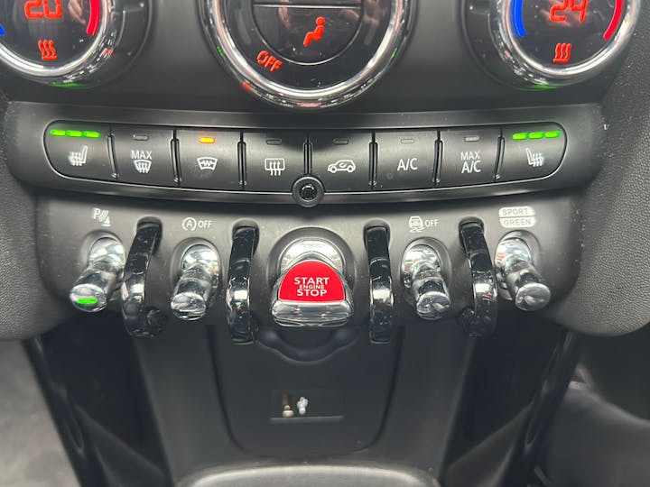 Grey MINI Hatch 1.5 Cooper Exclusive 2022