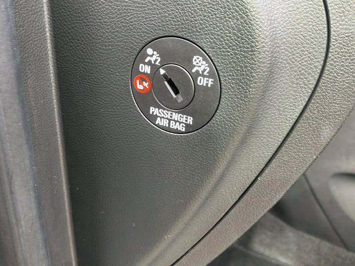 White Vauxhall Mokka X 1.6 Elite Nav CDTi 2017