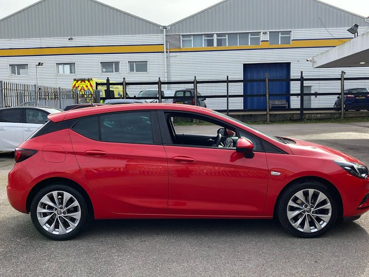 Red Vauxhall Astra 1.4 Design 2019