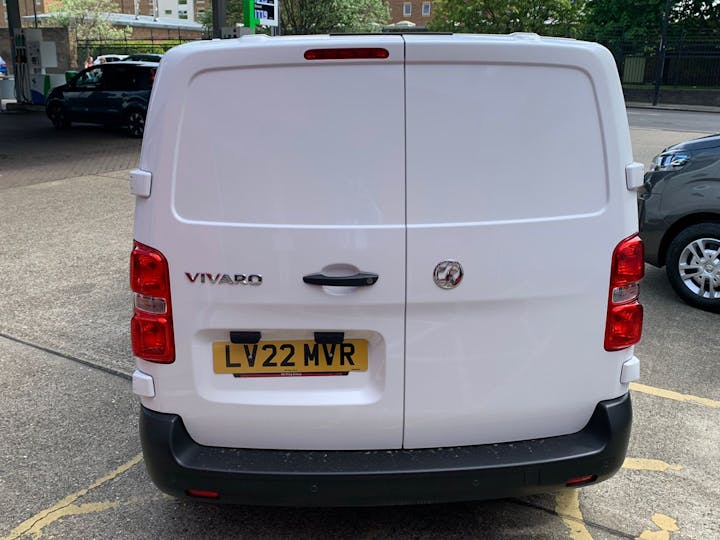 White Vauxhall Vivaro 1.5 L1h1 F2700 Dynamic S/S 2022